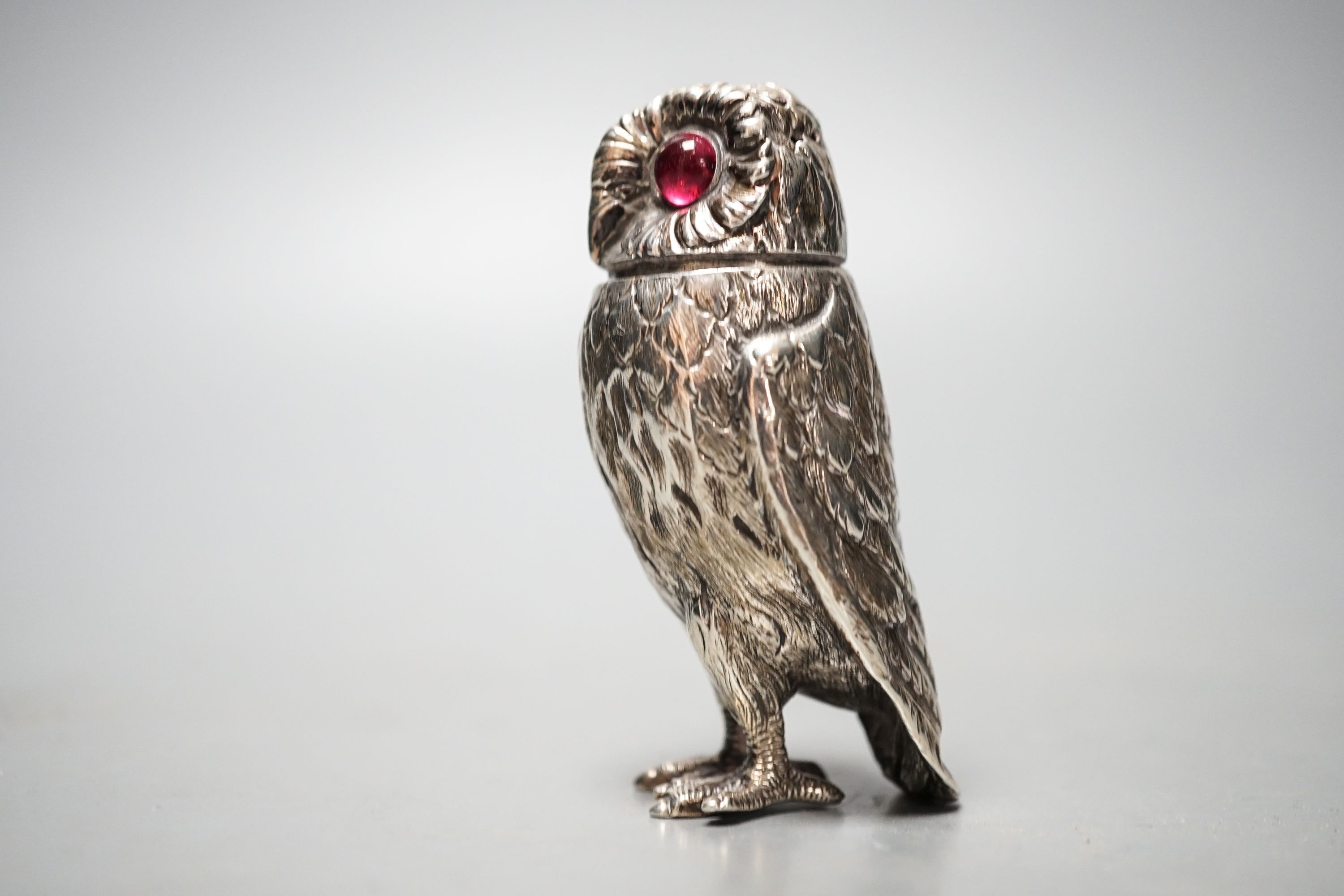 A Victorian novelty silver owl pepperette, George John Richards, London, 1850, 74mm, gross 47 grams